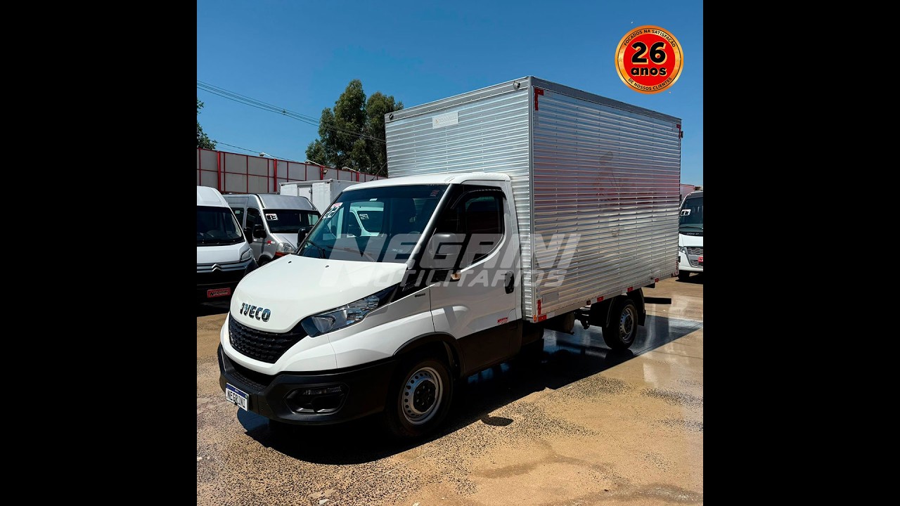 Iveco Daily 30-130 CS Baú 2022