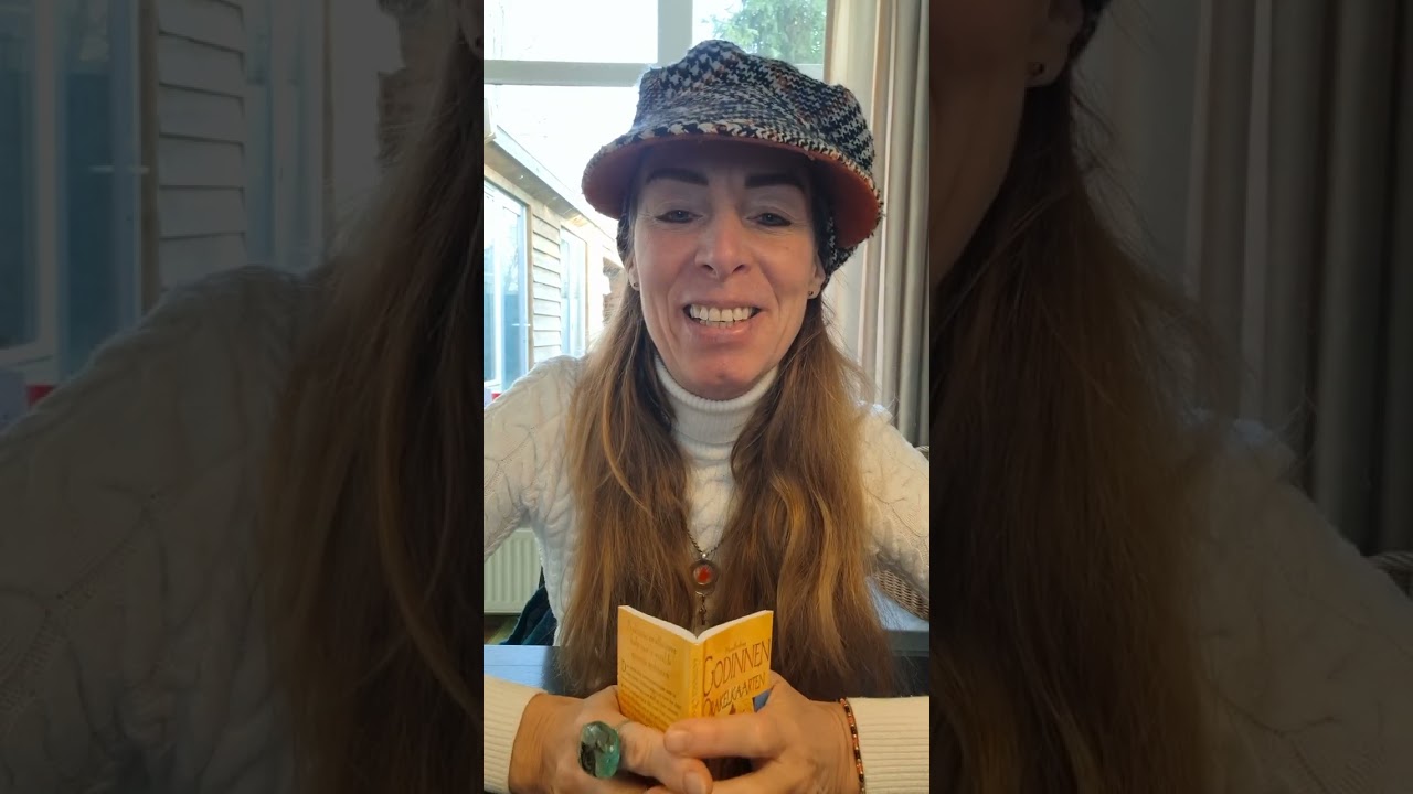 Onsterfelijke liefde en een stralend nieuw begin voor jou met tarot en een orakelkaart en veel liefs