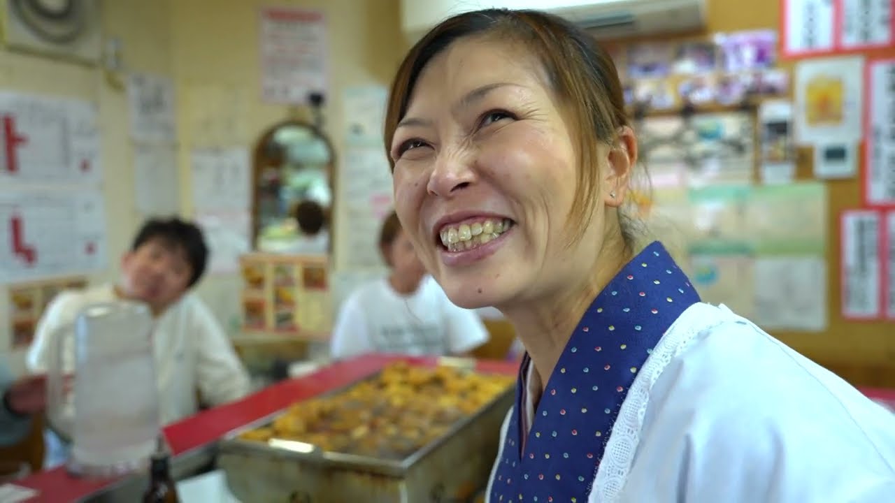 Интерьер напоминает 1950-е годы! Gyoza no Misuzu - лучшее место для приготовления гёдза в Исэ#город