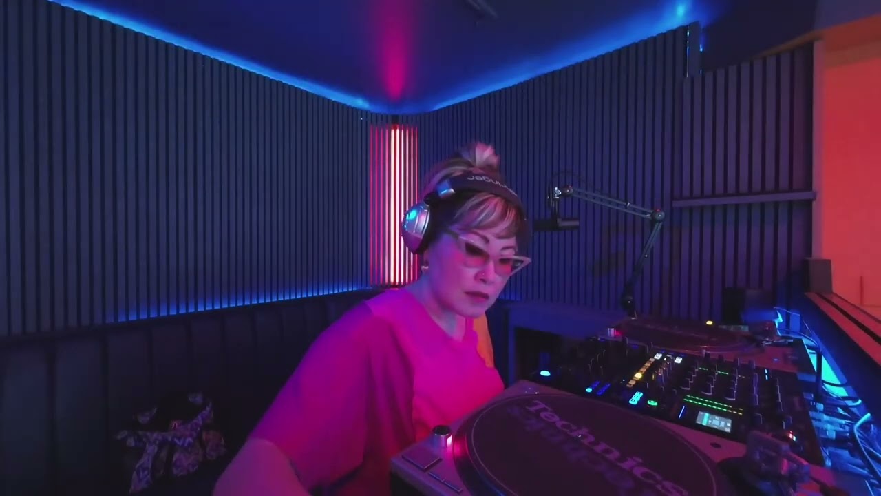 Neoprizm Waves 012