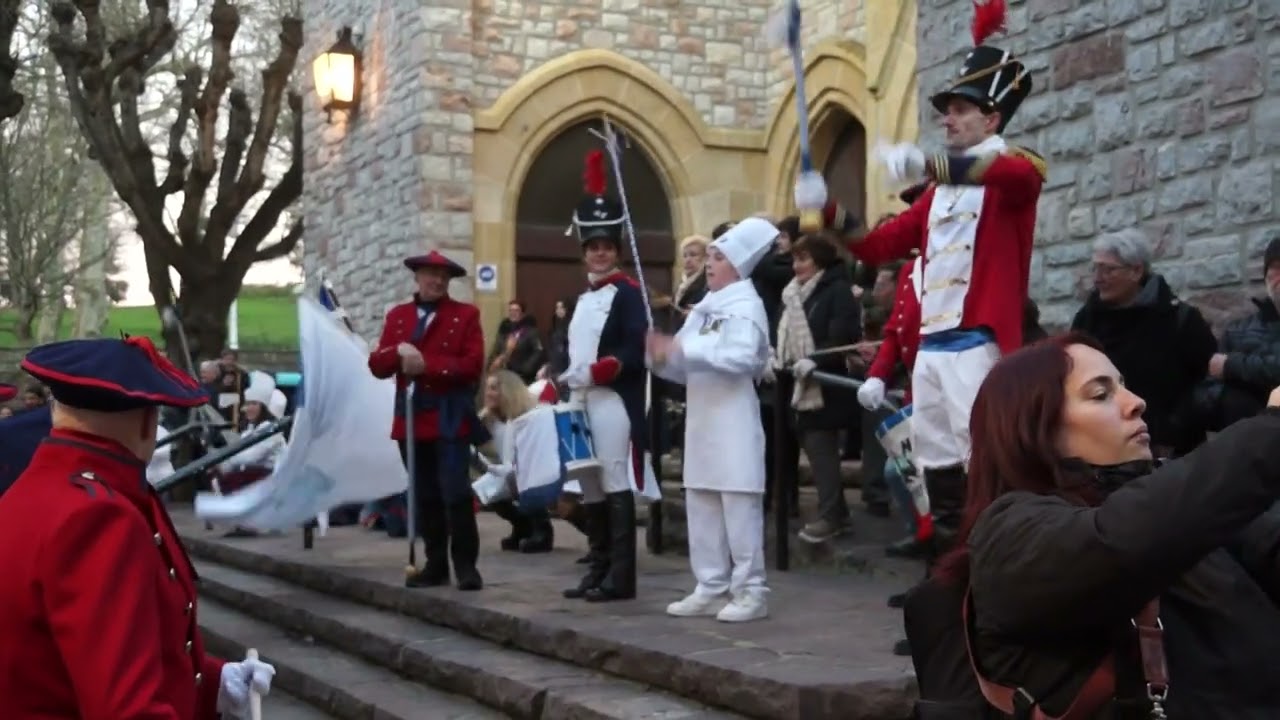 UR TANTTA DANBORRADA - CABALLERIA DE VIEJAS Txirainekin