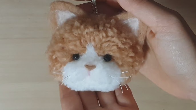 Cat Pom Pom Tutorial 🐱 DIY Animal Pom Pom Keychain 🐱 