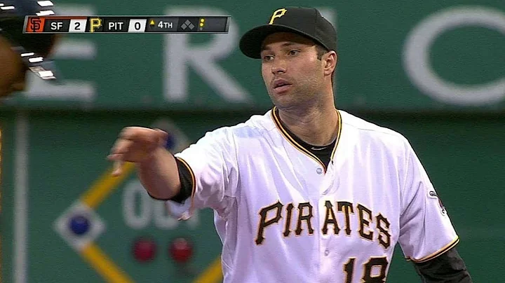 SF@PIT: Walker, Mercer turn double play in the fourth