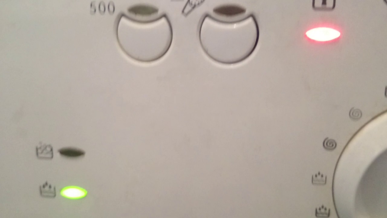 Индезит стиральная машина не отжимает причина. Стиральная машинка Индезит мигает индикатор замок. Машинка стиральная Индезит мигает кнопка.