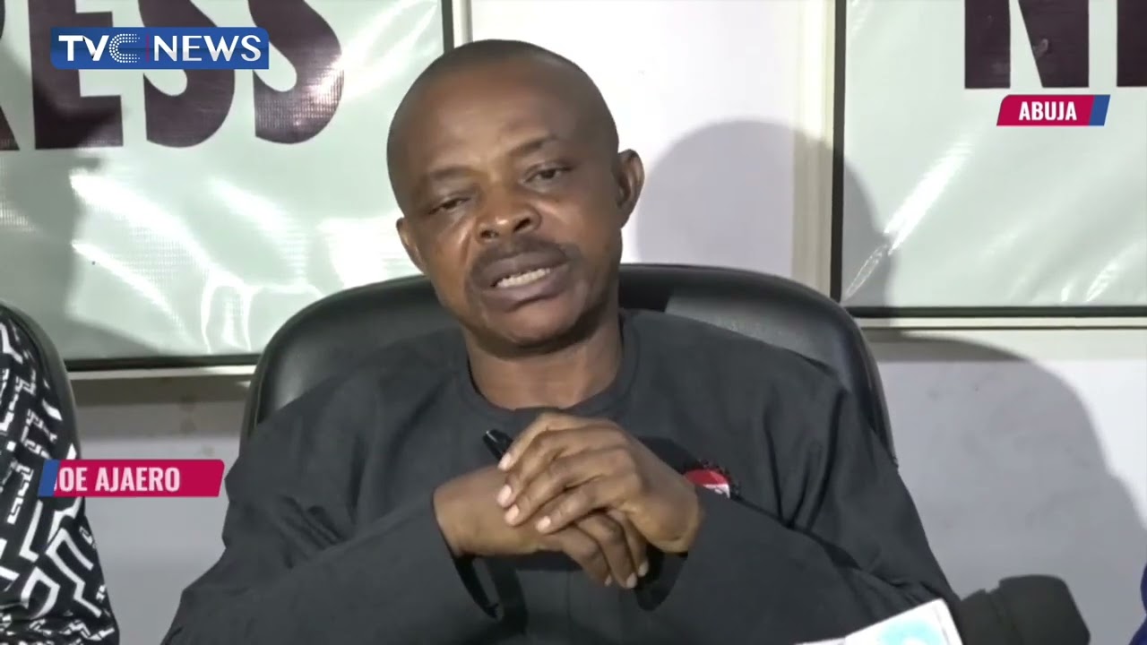 Aviation Workers Protest Federal Government's Policy