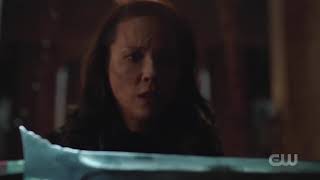 Arrow s8e3 - Thea Queen vs Talia al ghul