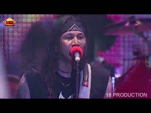 Andre Franzzy Bakar Gitarnya   Boomerang   Bawalah Aku Live Konser Soundrenaline Surabaya 2007 class=