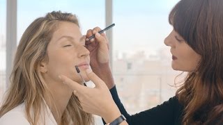 Free Your Glow: The Perfect Eyebrows Shape with Gisele Bündchen – CHANEL Makeup Tutorials screenshot 4