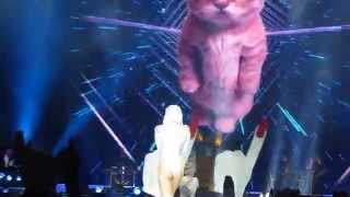 Miley Cyrus - We Can't Stop & Wrecking Ball [Live in Madrid 2014]