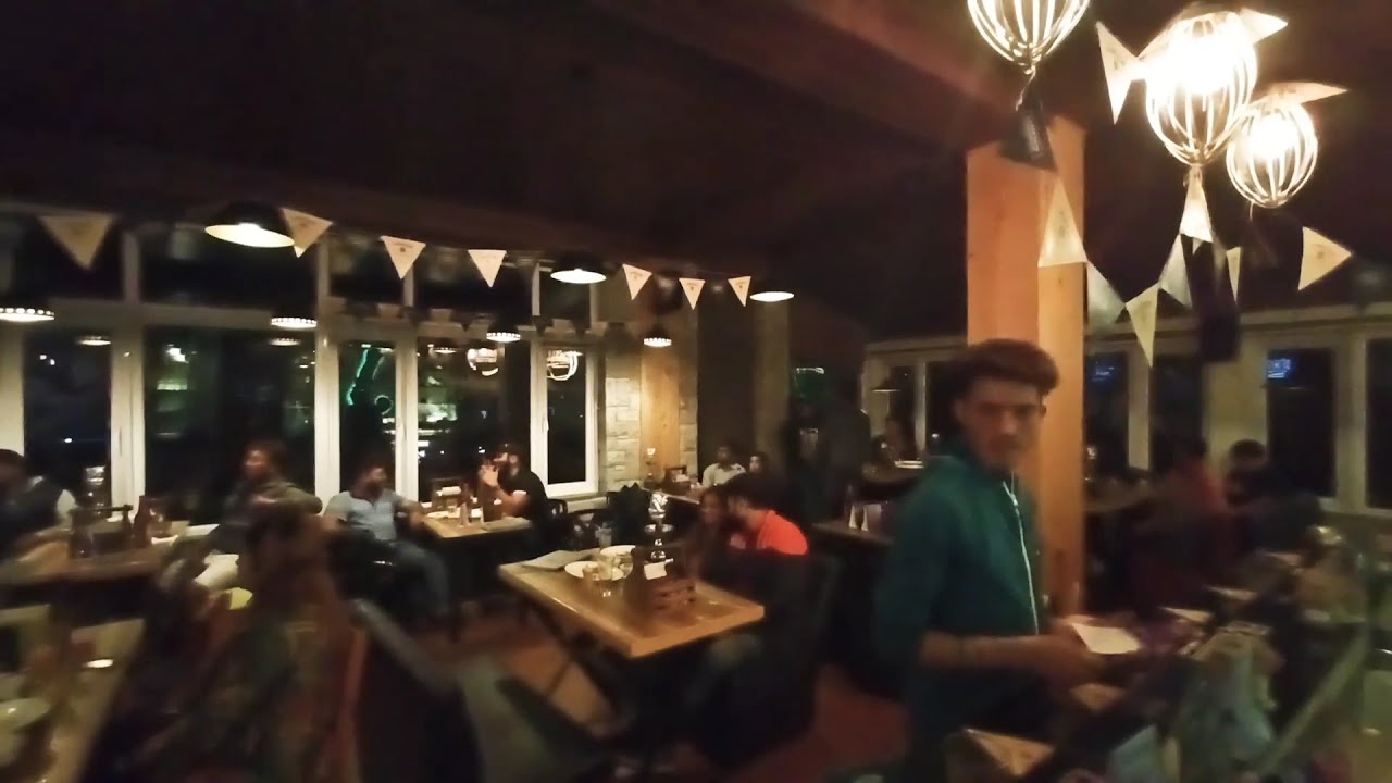 Live Music by Suneet at Cafe1947