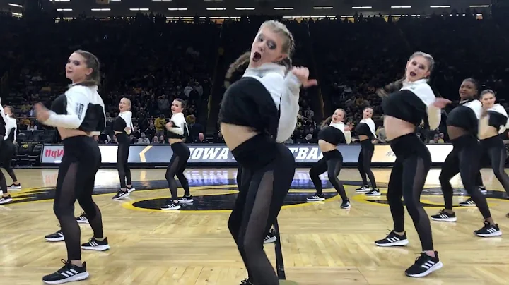 Debut Dance Halftime Hip Hop Performance - Iowa Me...