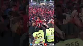Speed stage dives during his Rolling Loud Performance 😭🤣