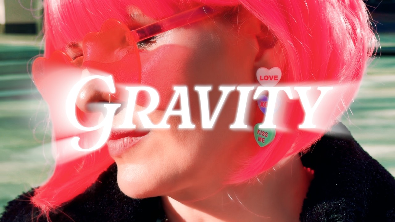 Camp Crush - Gravity (Official Music Video) adlı videoyu YouTube'da izle Camp Crush - Gravity (Official Music Video) adlı videoyu YouTube'da izle