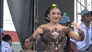 1 Jam Bersama Niken Salindri di SMK BINANGUN Campursari Mayangkara