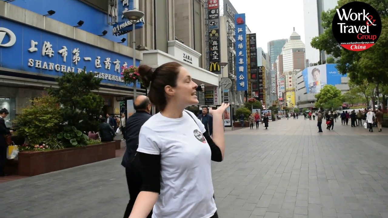 Work and Travel China - Participiant of program on street (eng)