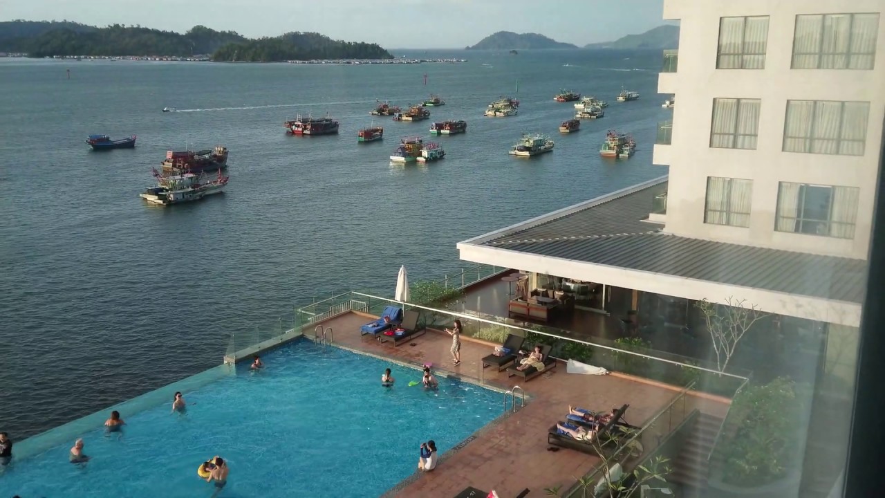 JW Marriott Kota Kinabalu Swimming Pool top view, Sabah 4K ...