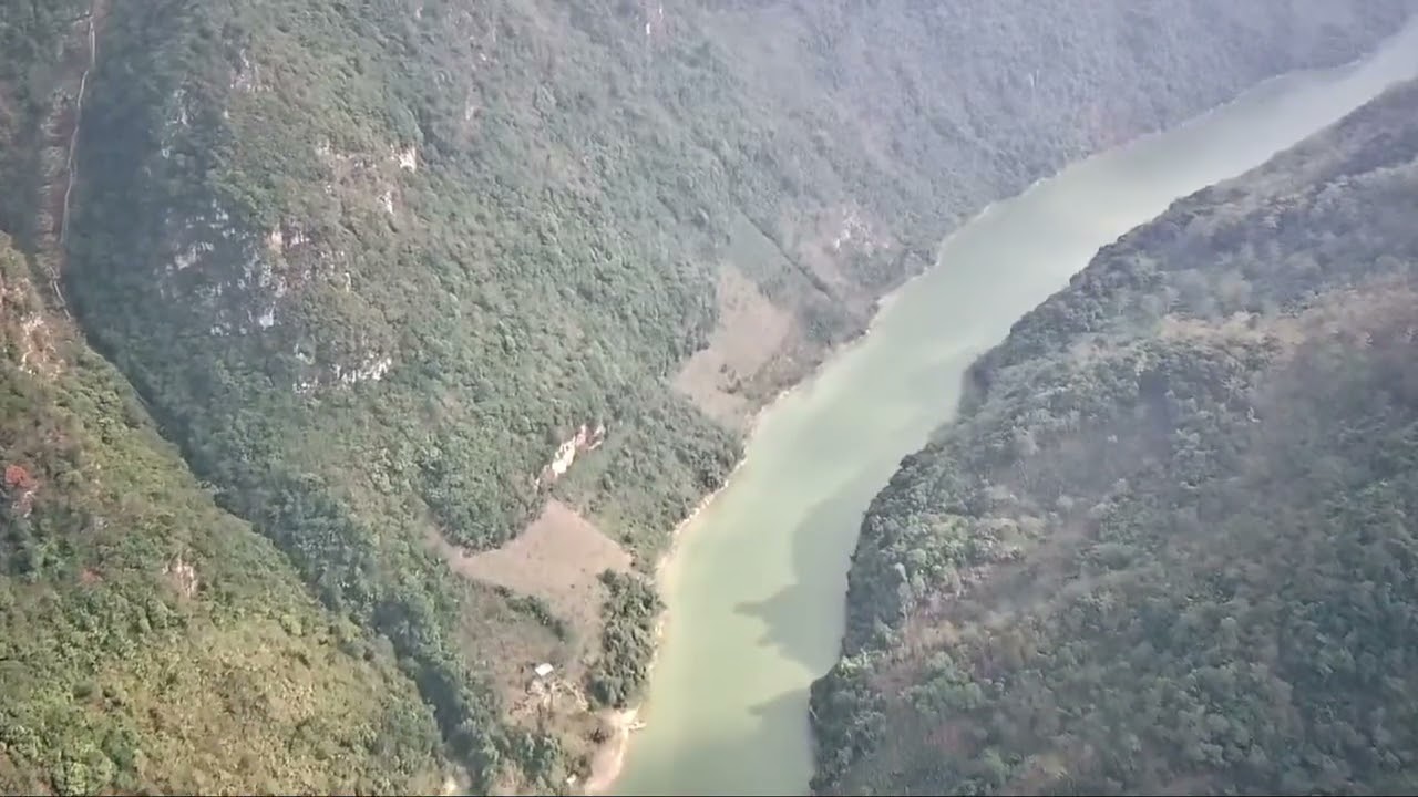 Sông   sả lùng chéng 