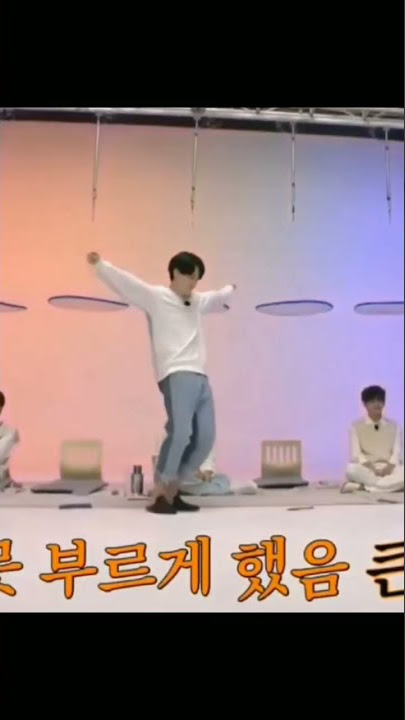 Jimin's twerk on -MOMMAE is alway in army's dirty mind... am i right armies?