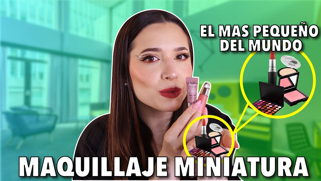 PROBÉ EL MAQUILLAJE MÁS PEQUEÑO DEL MUNDO (ES REALMENTE PEQUEÑO) | Laura Mejia