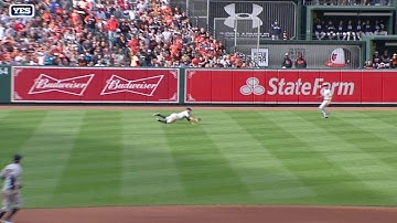 NYY@BAL: Gardner lays out to make a great snag
