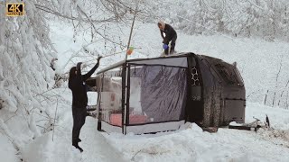 CHALLENGING FIGHT WITH A CARAVAN IN DEEP SNOW!  HOT SNOW CAMP WITH STOVE IN THE WINTER GARDEN