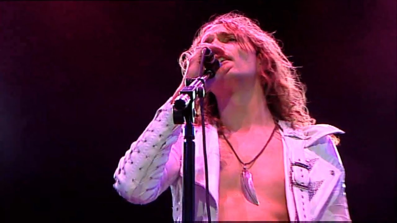 The Darkness Growing On Me (T In The Park 2004) YouTube