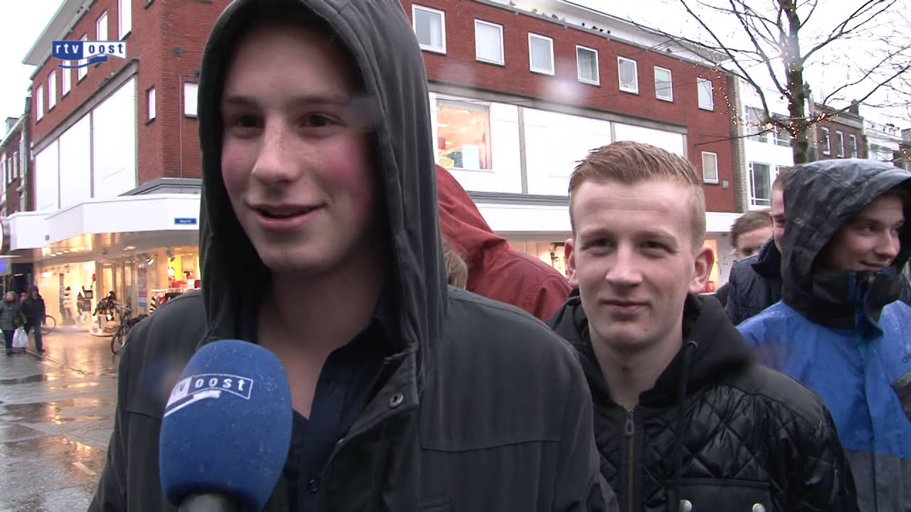 Natte kerstmiddag Hengelo al vroeg van start: 