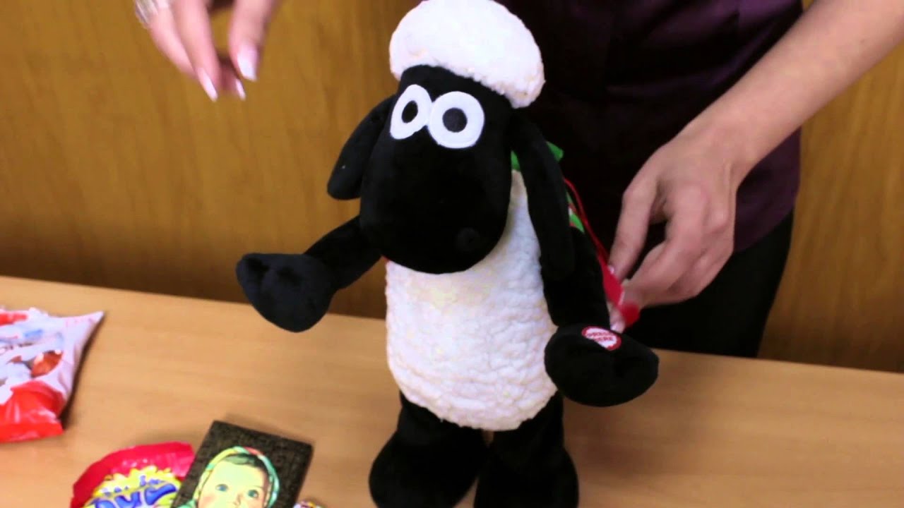 танцующий дог игрушка. вики танцующая игрушка видео. ёлка с движущим ртом игрушка. песенка про игрушечных котов. танцующий игрушечный лев.