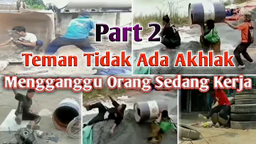 Video Lucu Bikin Ngakak! Teman Gak Ada Akhlak!! Part 2, Mengganggu Orang Sedang Kerja