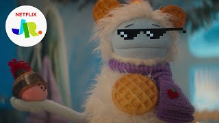 Freezie Day Sing-a-long 🥶🎶 | Waffles + Mochi Holiday Feast | Netflix Jr