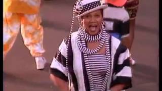 How to do the Electric Slide