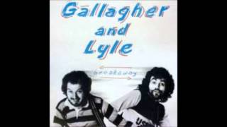 Video-Miniaturansicht von „Stay Young - Gallagher & Lyle“