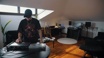 High Energy Acid Techno Performance | MPC + 303 Live Set – Michele Manzo