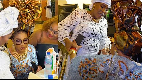 Too Humble! Lizzy Anjorin Goes Down On Her Knees To Greet Faithia Balogun, Foluke , Jaiye Kuti
