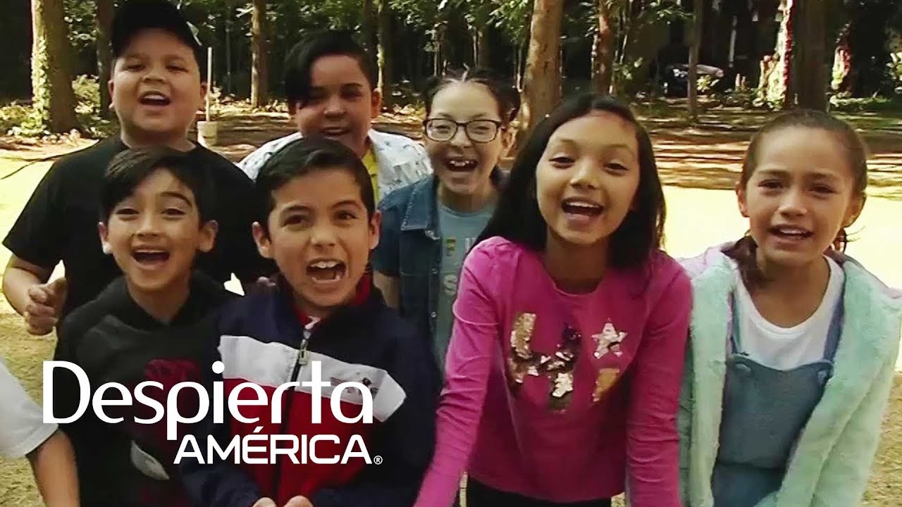 Los habitantes de la casa de Pequeños Gigantes 2019 celebran el Día del Niño justiciar