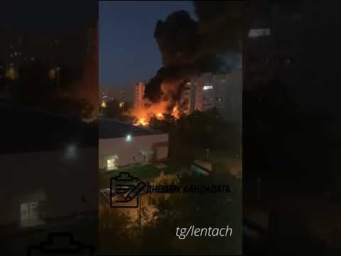 В Ейске СУ-34 упал на жилые дома