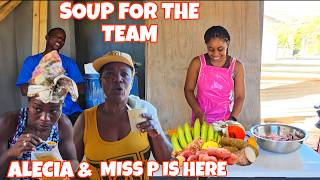 COOKING A POT OF SOUP FOR @cameronfamilytv ON THE WORKSITE!!!