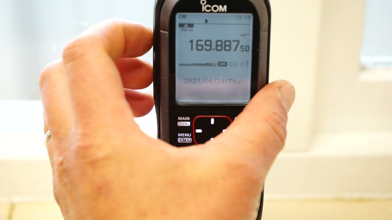 Icom IC R 30 Tutorial 3, memory channel - YouTube