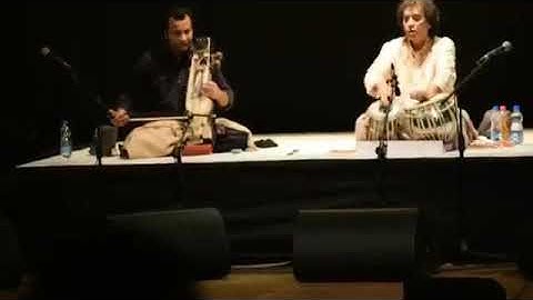 Ustad Zakir Hussain: Dhir Dhir