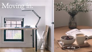 Move-in & Studio Tour: 2022
Apartment hunting was brutal this year.
Check out more of my stuff here:
Instagram: https://www.instagram.com/pearfleur/
Furniture:
Bed: https://akronstreet.com/products/mysa-bed-2022?variant=41045275050156
Coffee Table: https://akronstreet.com/products/tenon-table?variant=34600306671774
Desk: https://akronstreet.com/products/reader-desk?variant=2705774593
Desk chair:https://www.article.com/product/13281/svelti-aloe-green-office-chair
Cushion (Floor) : https://www.amazon.com/gp/product/B09GRK82MV/ref=ppx_yo_dt_b_search_asin_title?ie=UTF8&psc=1
Lamp: https://www.aliexpress.com/item/3256802658384422.html?spm=a2g0o.order_list.0.0.1fe41802W93KvV&gatewayAdapt=4itemAdapt
Art Cart: https://www.ikea.com/us/en/p/trotten-utility-cart-white-80474764/
Studio Table: https://www.ikea.com/us/en/p/linnmon-adils-table-white-s29932181/
Studio Stool: https://www.ikea.com/us/en/p/kyrre-stool-birch-60416925/
General desk goods: https://www.hightidestoredtla.shop
TIMESTAMPS:
0:00 - Moving Out
0:23 - Building Furniture
3:33 - Adding Home Decor
7:14 - Settling in Move-in & Studio Tour: 2022