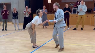 See What Happens when a Boogie Woogie and West Coast Swing Dancer Improvise! Sondre & Ardena Resimi