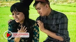 Merpati Band - Cinta Kandas Tiada Terbalas - Official Music Video - NAGASWARA  - Durasi: 4:41. 