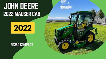 Jak vysoký je přívěs John Deere 2025r s kabinou?