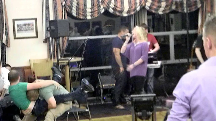 gillian dunne Its raining men