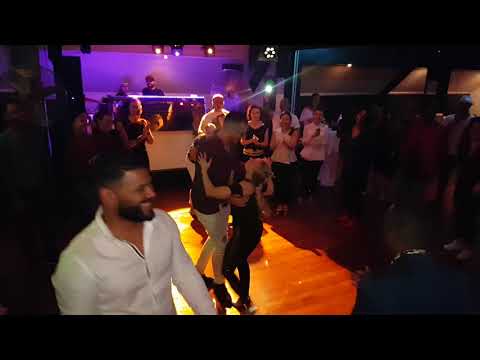 bachata social Dominican