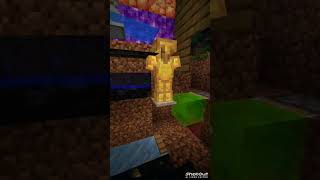 This Redstone Machine Changes Armor Automatically #minecraft #redstonebuilds #gamplay