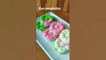Kue sengkulun tepung ketan