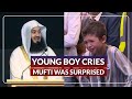 Young Boy Cries While Speaking Mufti Menk ( VERY EMOTIONAL)