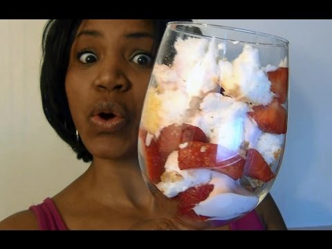 low-calorie-strawberry-shortcake.-quick,-no-bake!