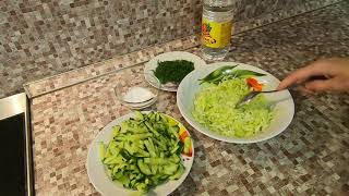 Гречневая каша и салат закусочный. Гречневая каша и салат закусочный.